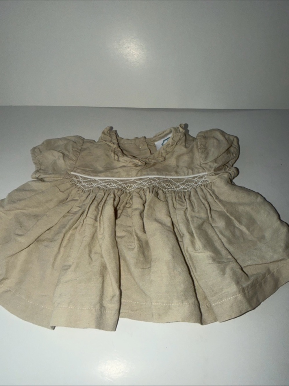 Southern Taters Baby Girls Size 3M Boutique Smocked Dress Beige